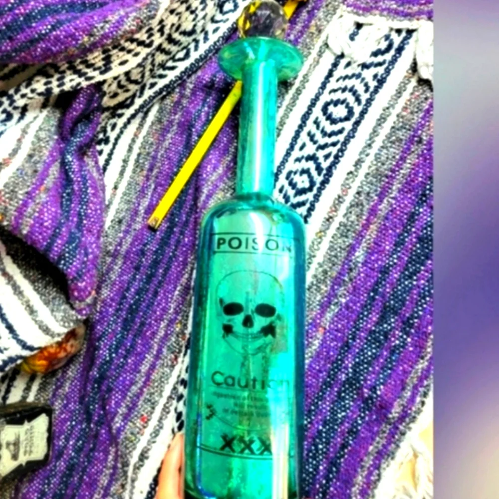 Large glass poison bottle beautiful bottle decoration